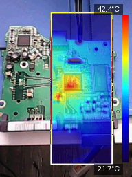 Termografia de placa eletrônica com ponto quente central